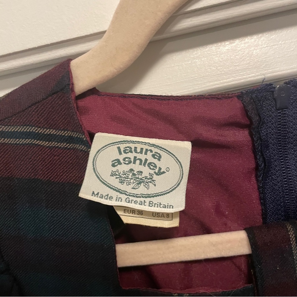 Laura Ashley Plaid Long Sleeve Dress - Picture 4 of 6